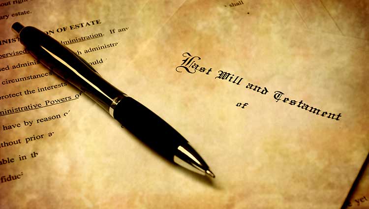 Should Donors Use a Lawyer to Draft a Will?